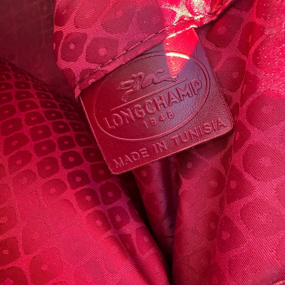 Authentic Longchamp Honoré 404 Burgundy Leather Handbag with Gold Tone Logo - Picture 5 of 15